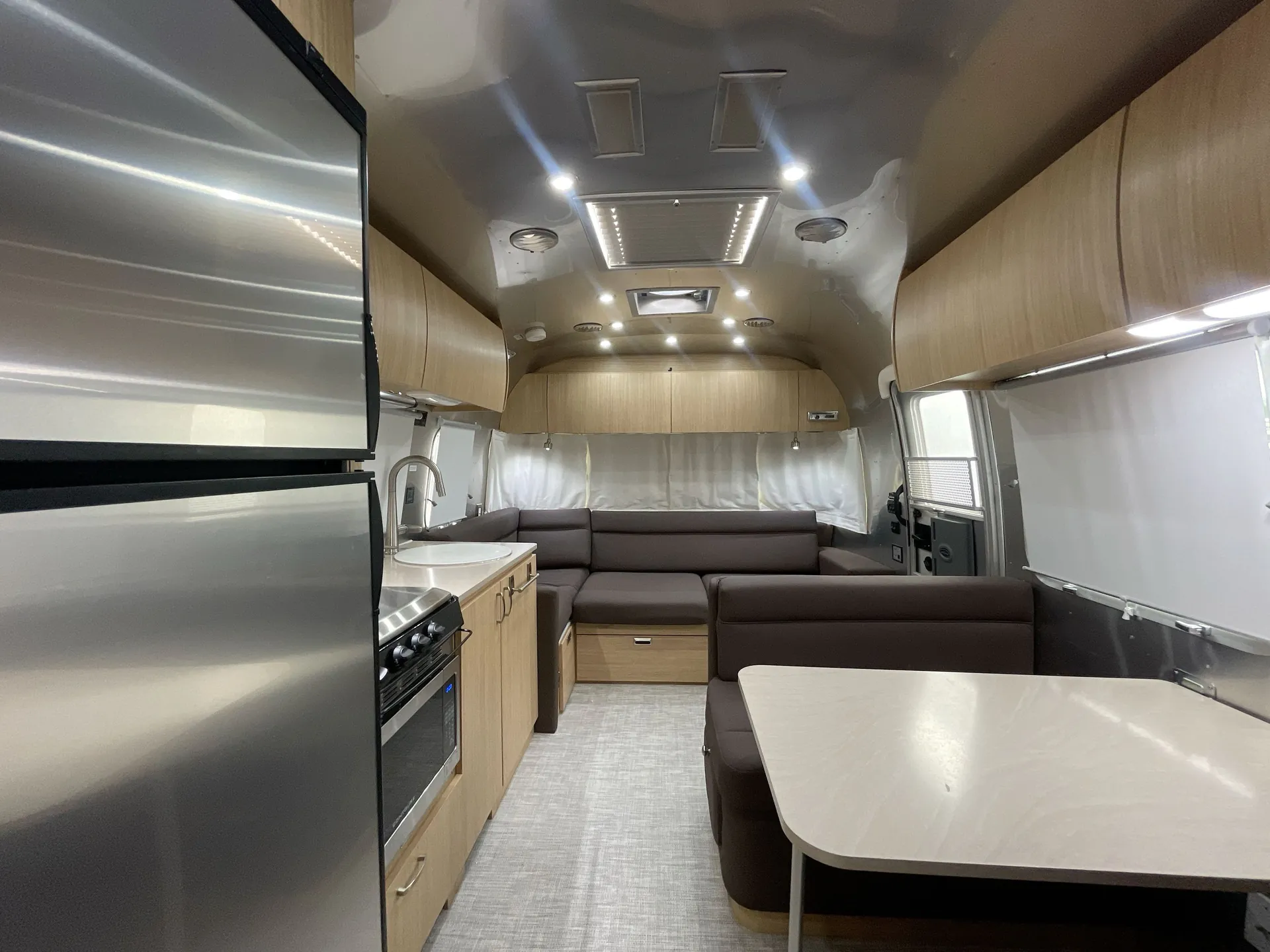 2019 Airstream Flying Cloud 28RB - Photo 4