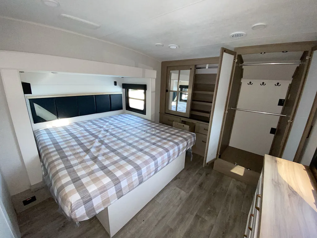 2026 Jayco Eagle 321RSTS, Photos photo 5