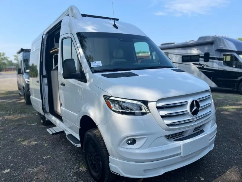 2025 Tiffin Motorhomes GT1 New    19 AG - Main photo
