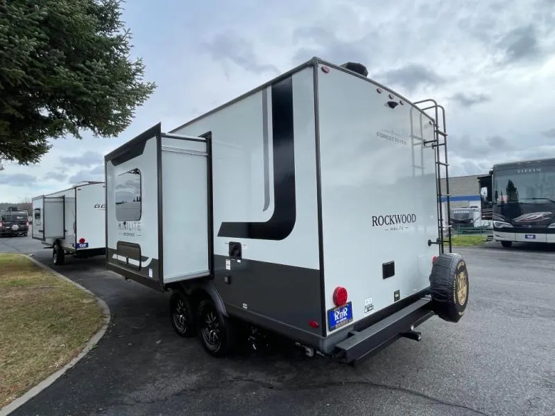 2026 Forest River Rockwood Mini Lite 2109S - Photo 4