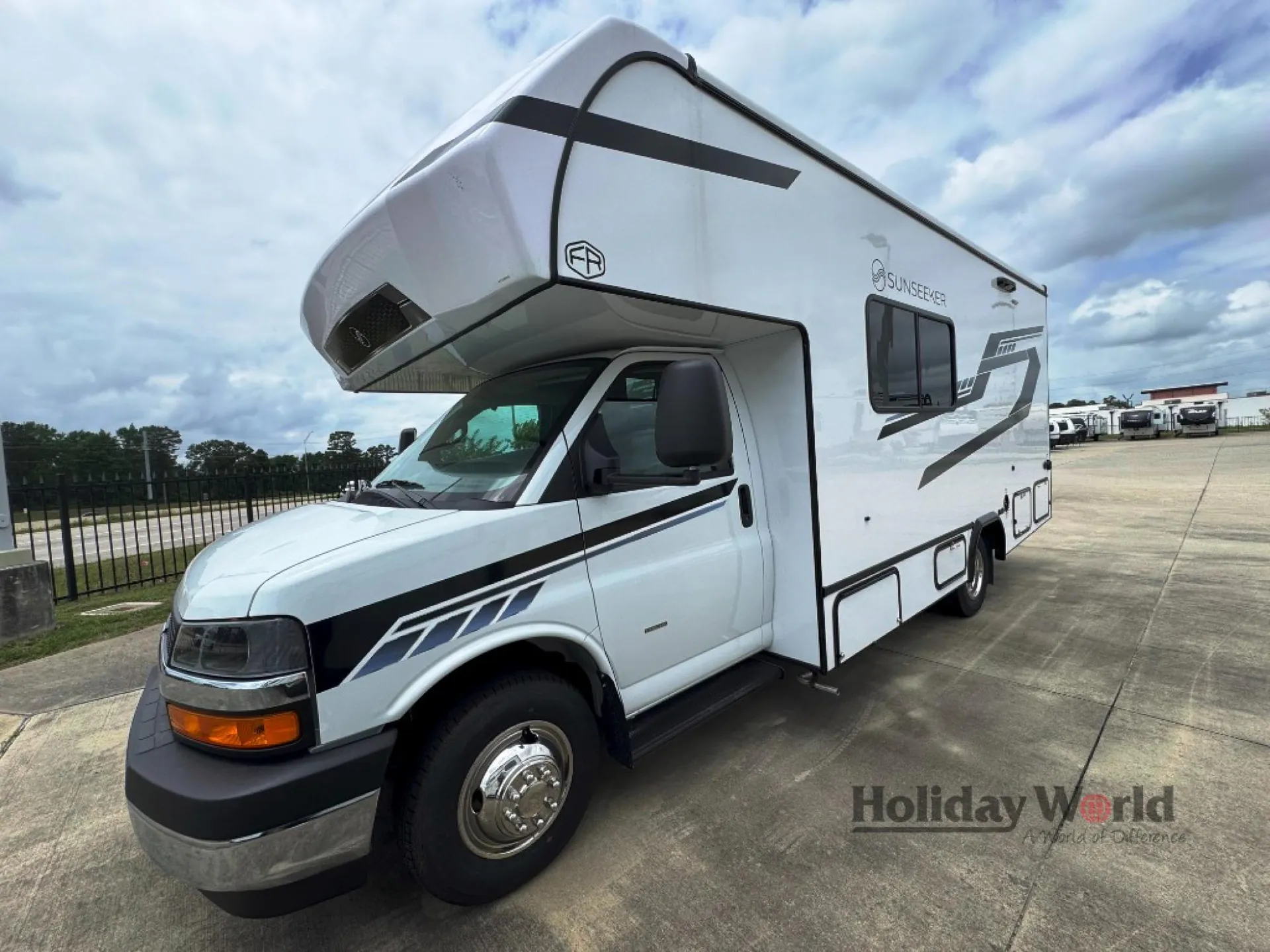 2026 Forest River Sunseeker LE 2350SLE FORD - Photo 4