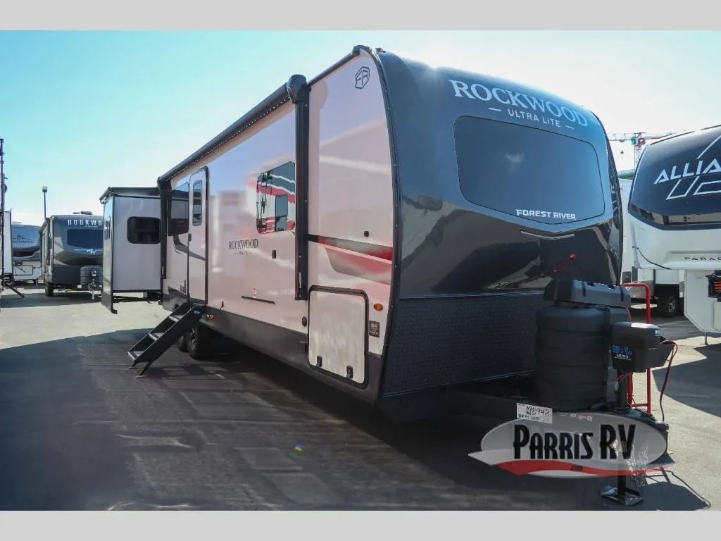 2026 Forest River Rockwood Ultra Lite 2908SRL - Photo 2