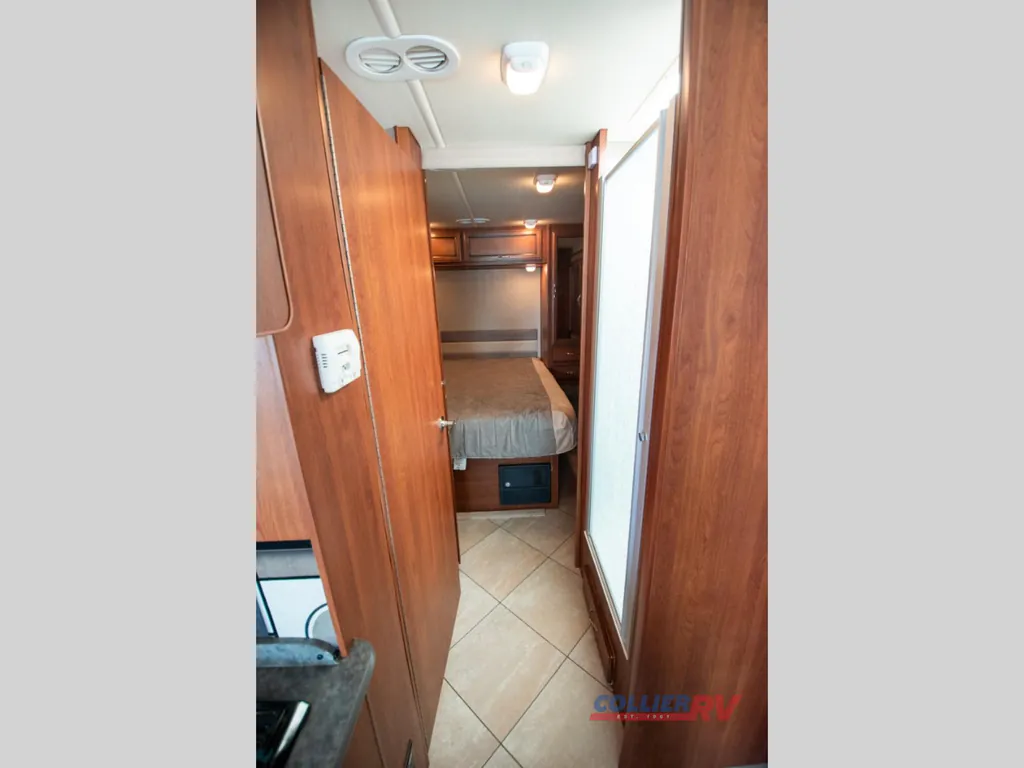 2015 Fleetwood Flair 26E, Photos photo 17