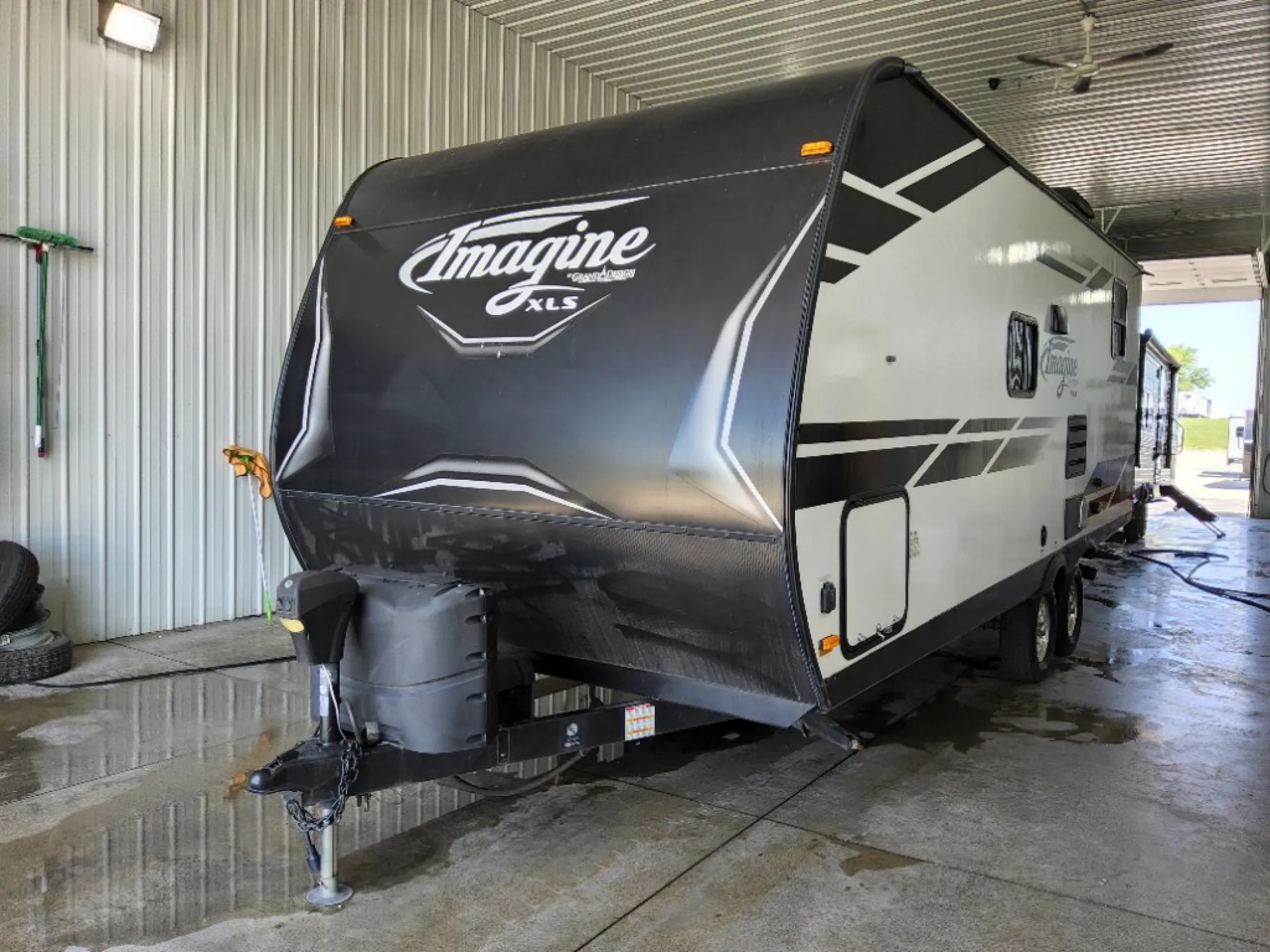 2019 Grand Design Imagine XLS 21BHE - Photo 4