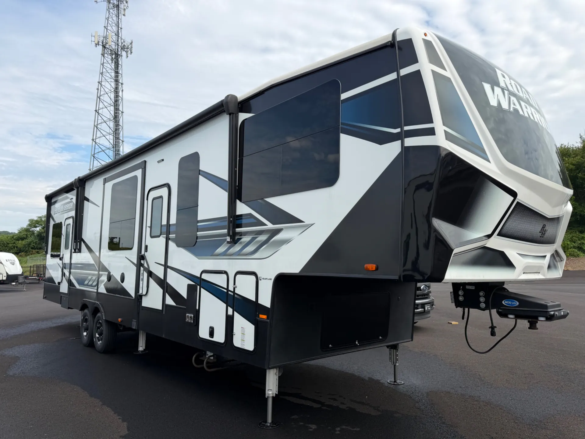 2022 Heartland Road Warrior 351