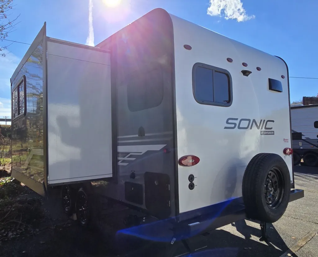 2024 Venture RV Sonic SN231VRK - Photo 4