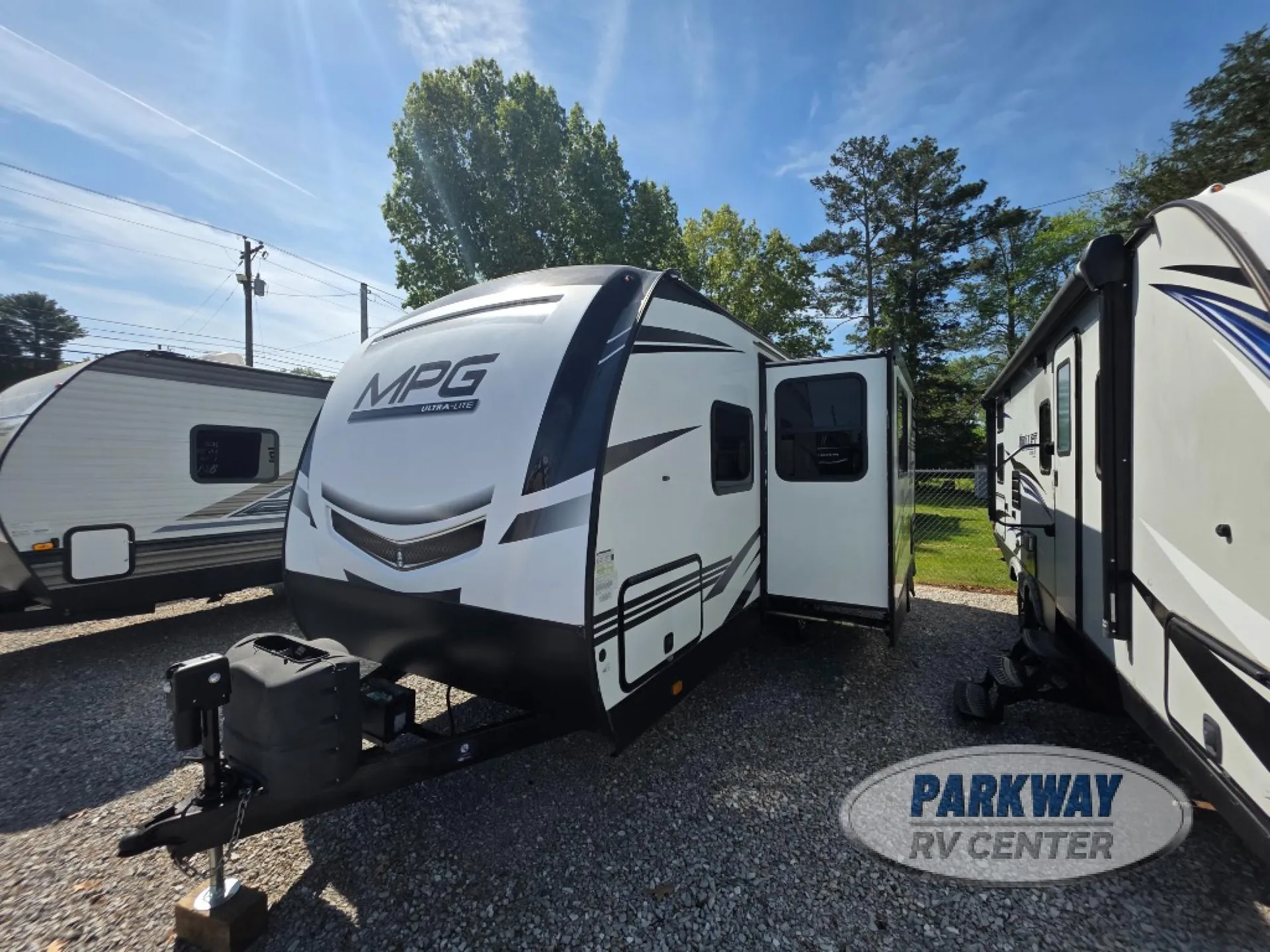 2021 Cruiser RV MPG MPG 2100RB - Photo 3