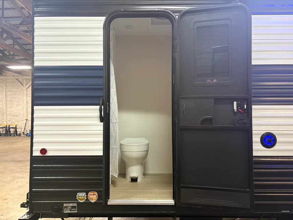 2026 Forest River Cherokee Grey Wolf 26KF, Photos photo 25