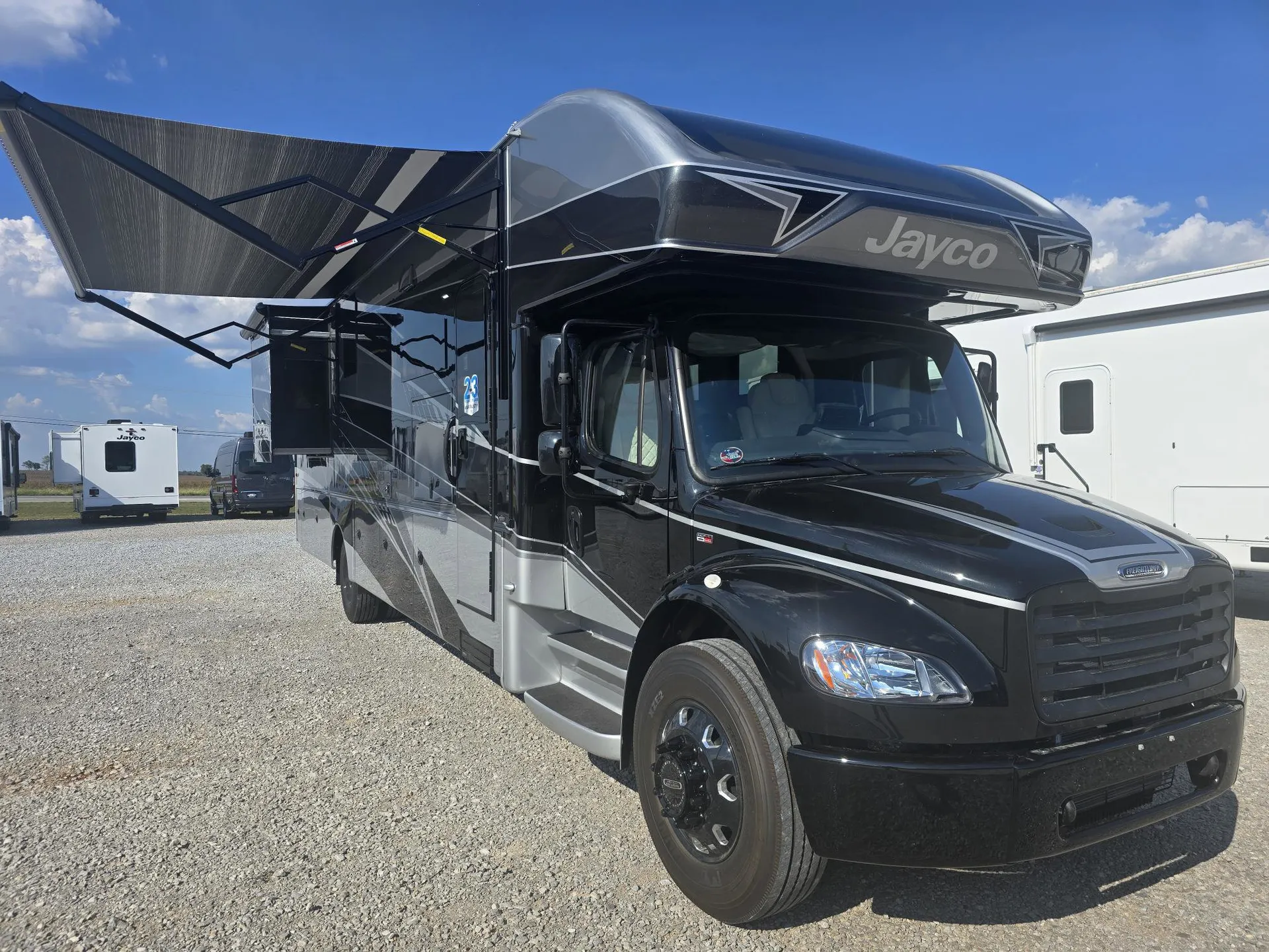 2026 Jayco Seneca 37K - Photo 2