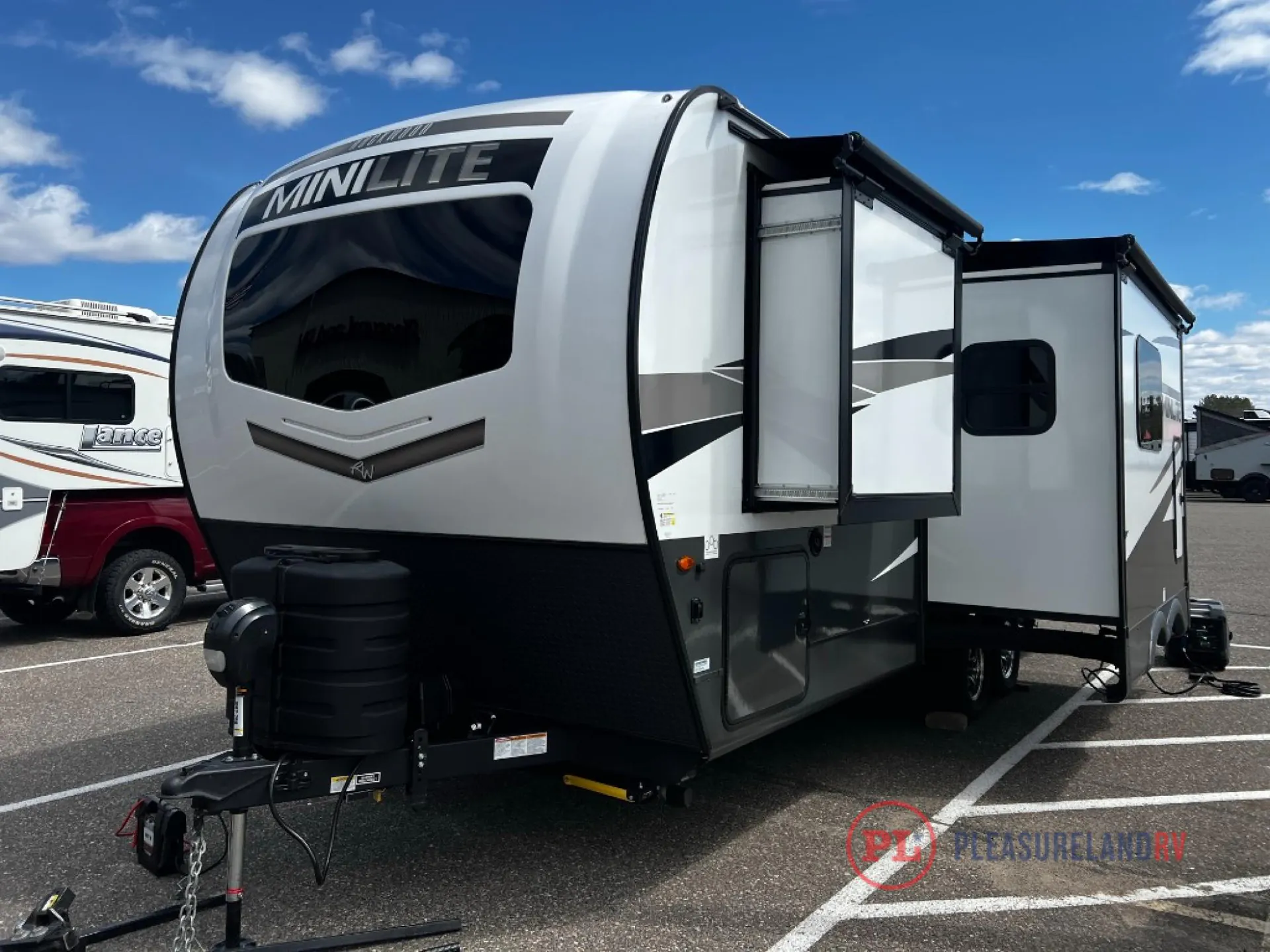 2025 Forest River Rockwood Mini Lite 2513S - Photo 3