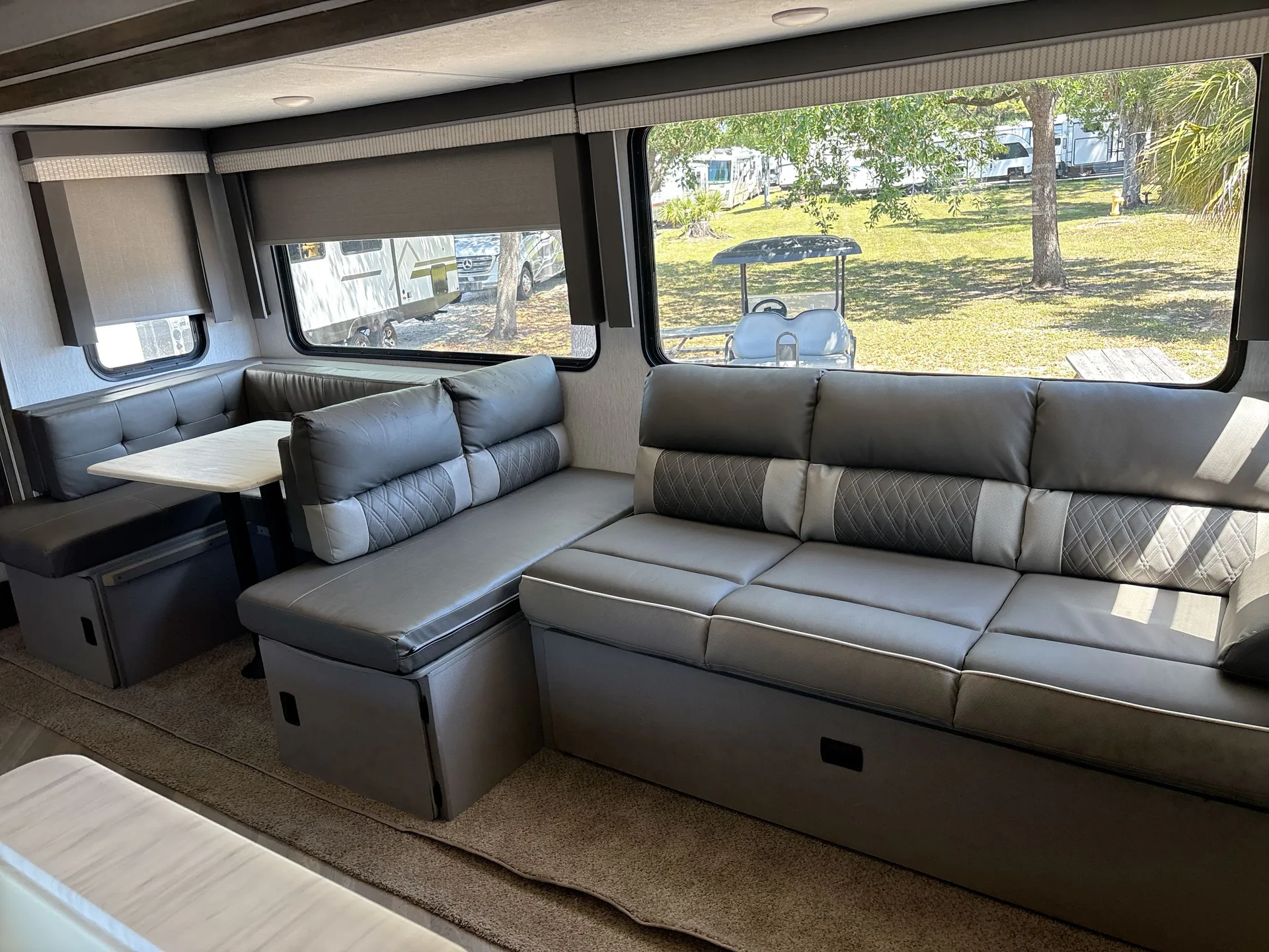 2022 Forest River Wildwood 31KQBTS — living area main
