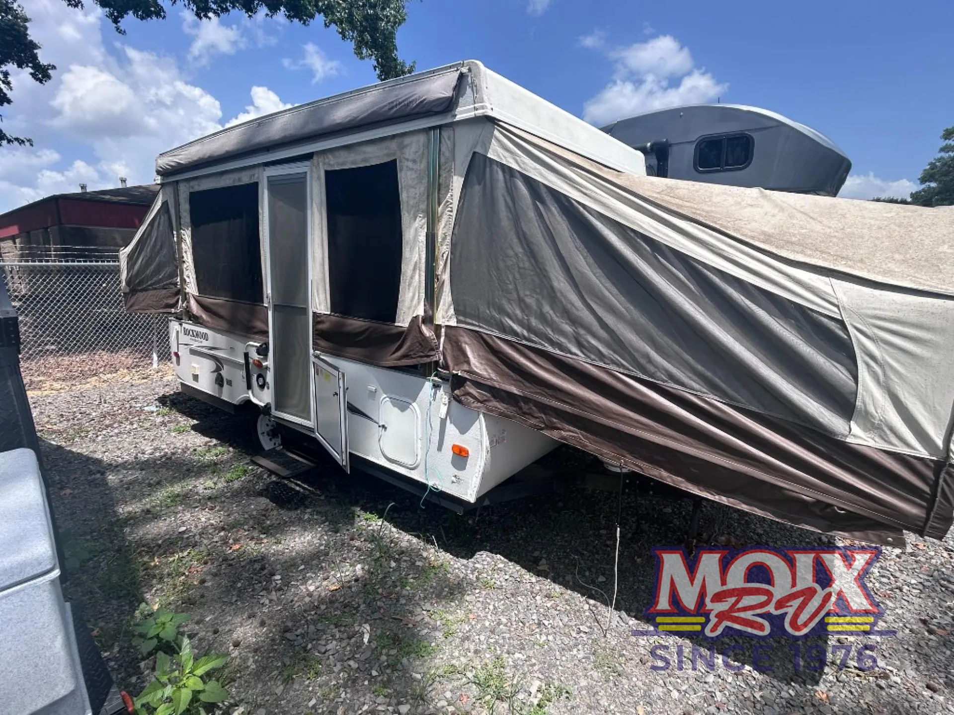 2014 Forest River Rockwood Freedom 2318G - Photo 2