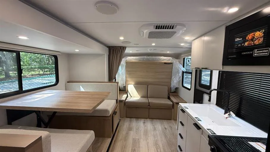 2027 Winnebago Micro Minnie 2108DS, Photos photo 9