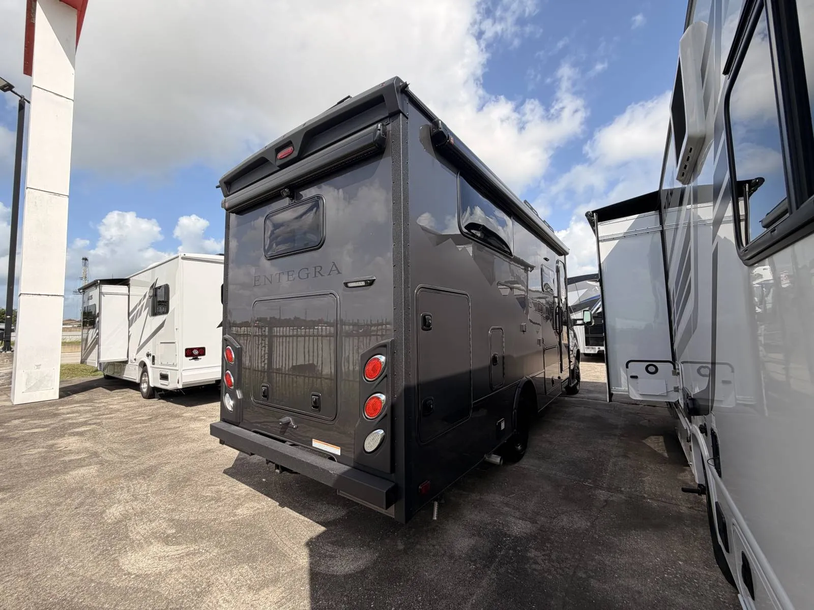 2027 Entegra Coach Condor 23S - Photo 4