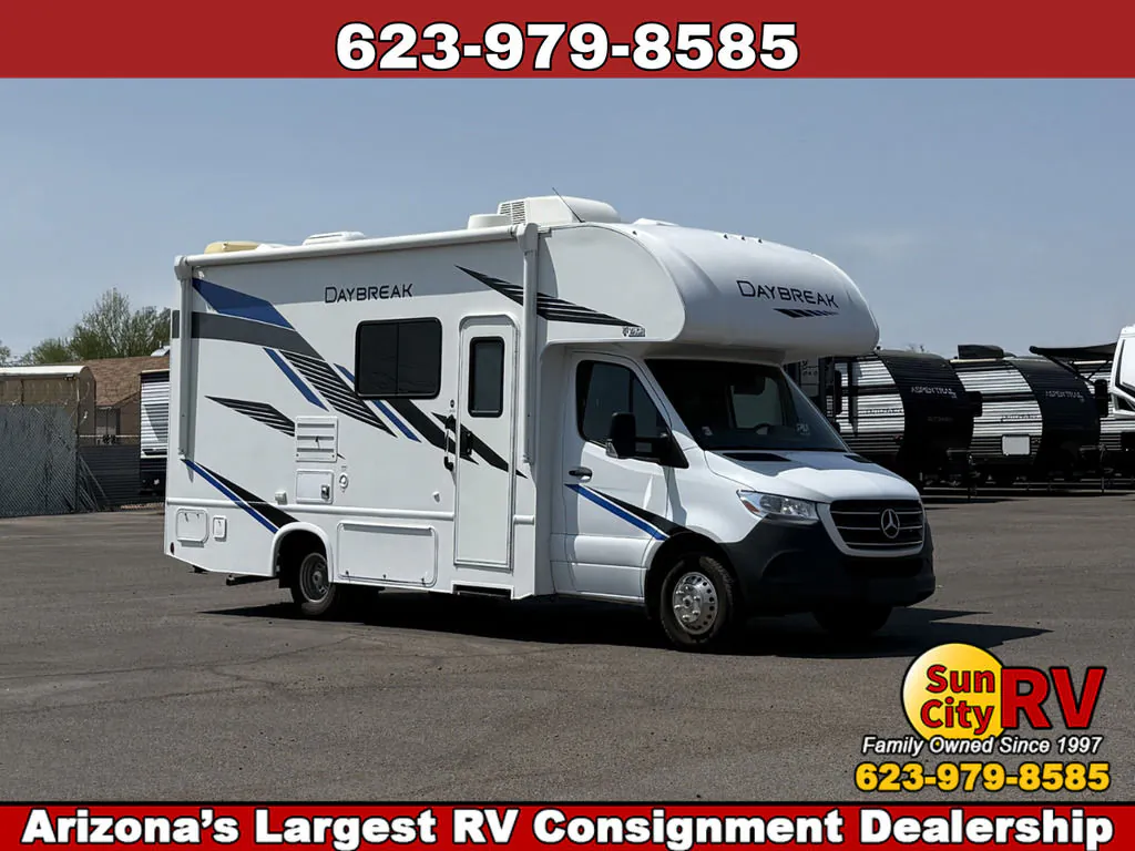 2020 Thor Motor Coach Daybreak 24GO - Photo 2