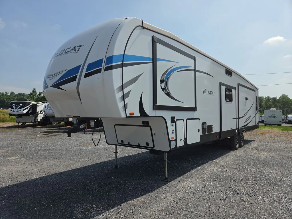 2022 Forest River Wildcat 369MBL, Photos photo 4