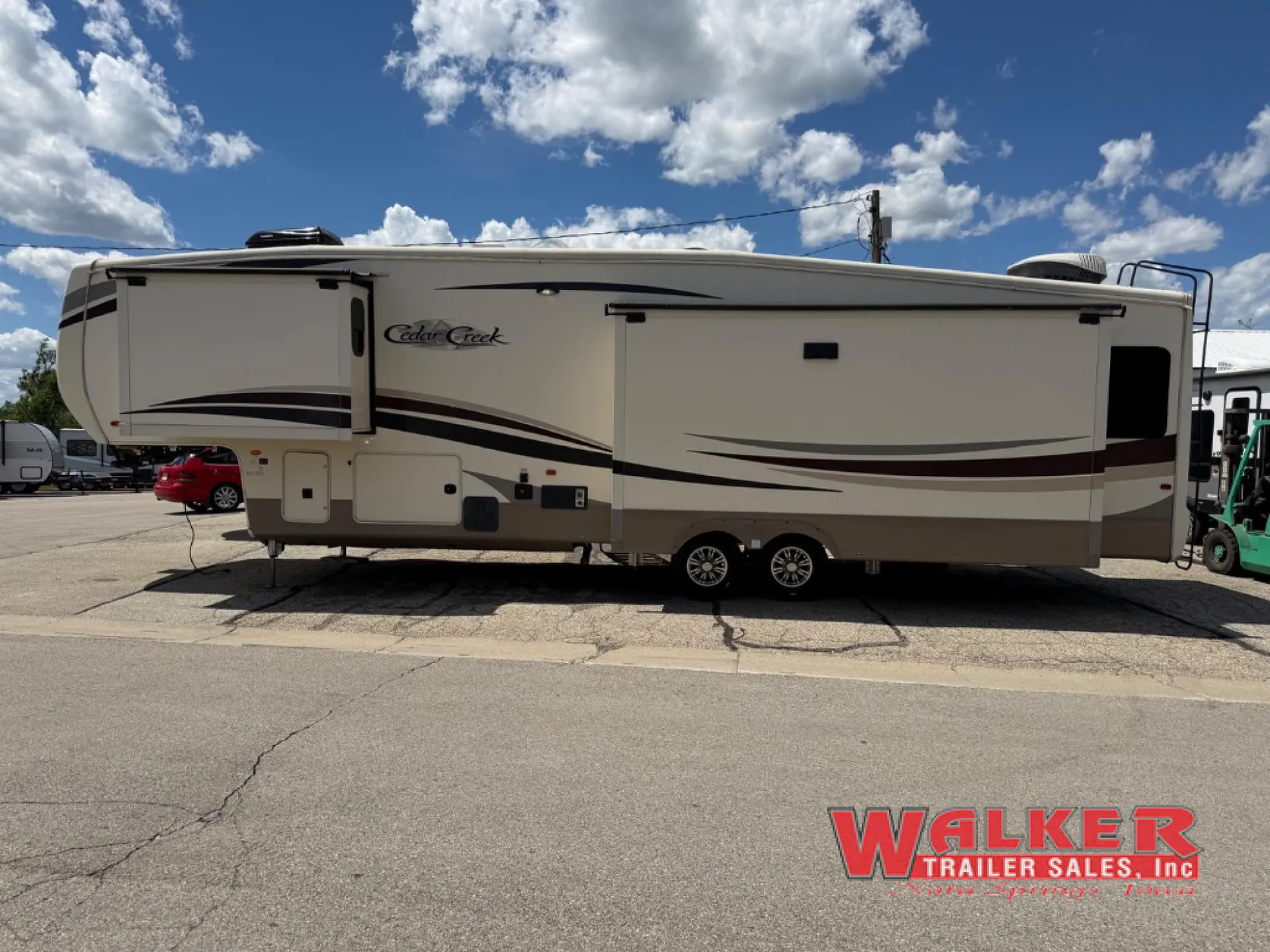 2018 Forest River Cedar Creek Hathaway Edition 36CK2 — Photo 5