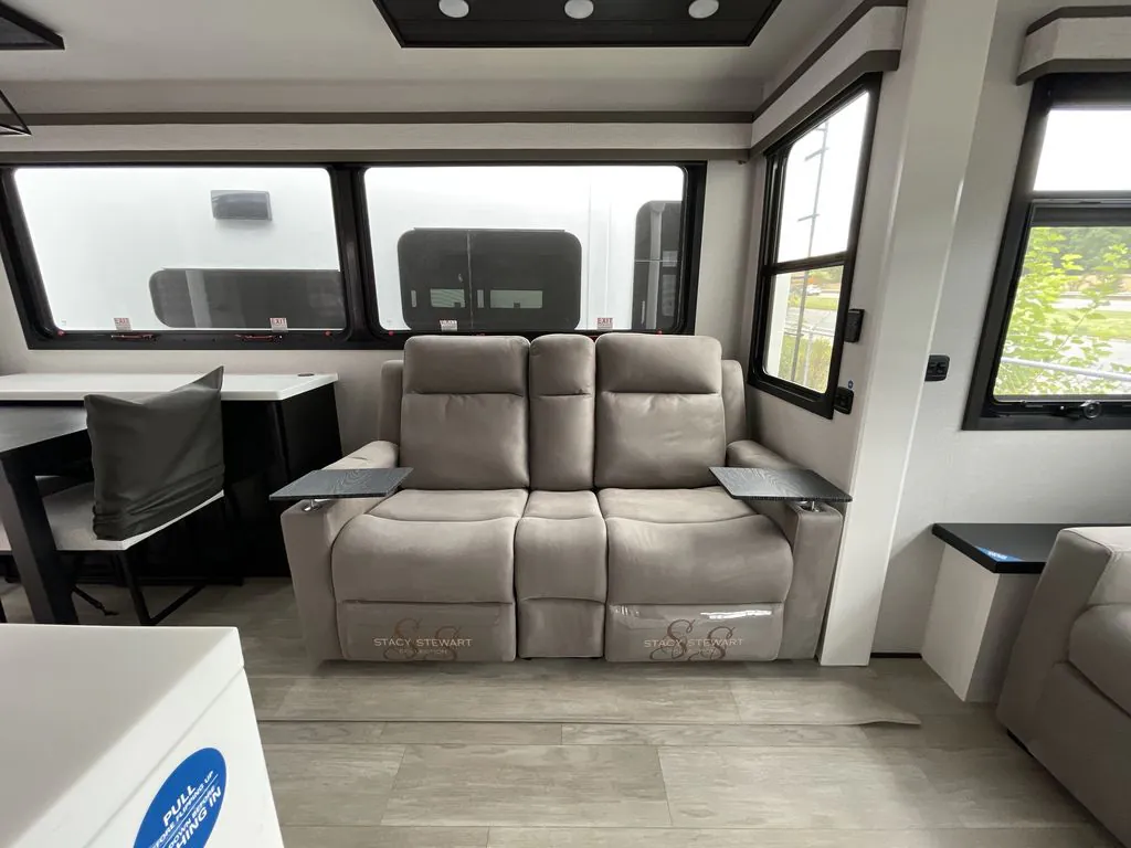 2026 Jayco Pinnacle 36FBTS, Photos photo 5