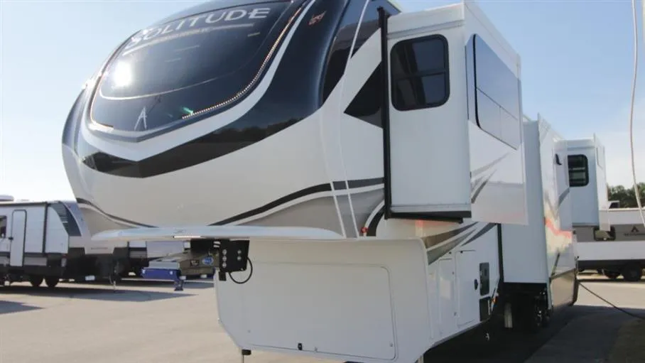 2026 Grand Design Solitude 380FL - Photo 4