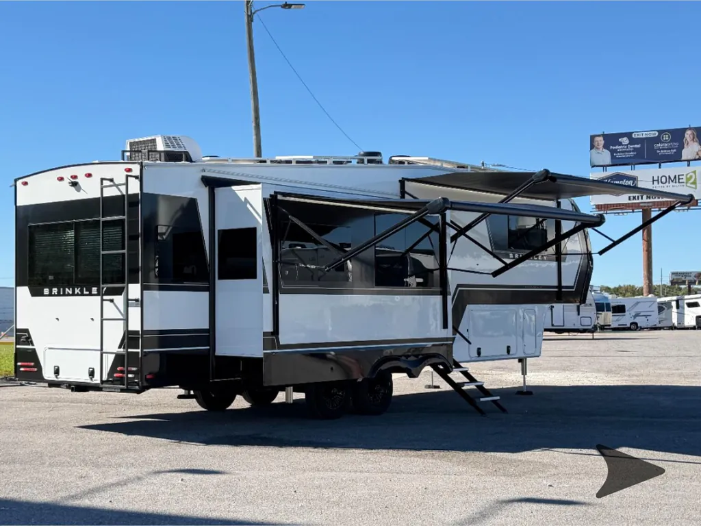 2025 Brinkley Model Z 3100, Photos photo 14