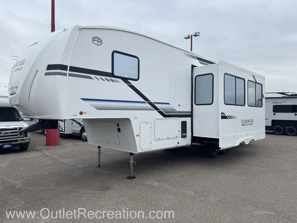 2026 Forest River Cherokee Arctic Wolf 285OPT - Photo 4