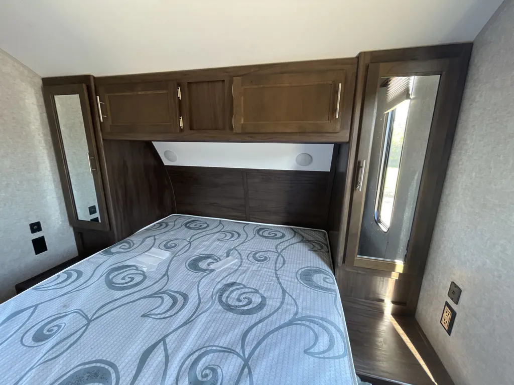 2019 Forest River Cherokee 304BH, Photos photo 13