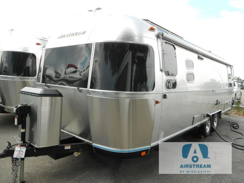 2026 Airstream Classic 28RB - Photo 3
