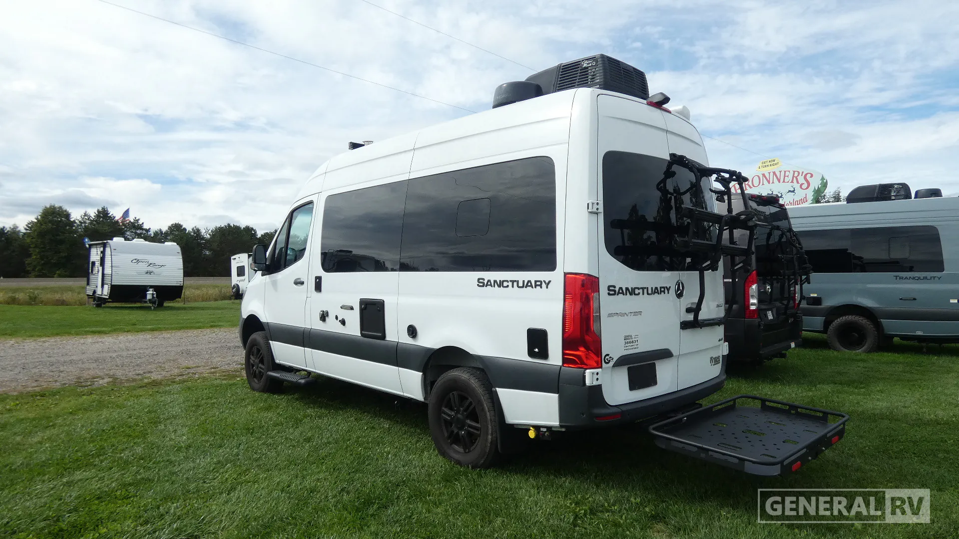 2022 Thor Motor Coach Sanctuary 19P - Photo 4