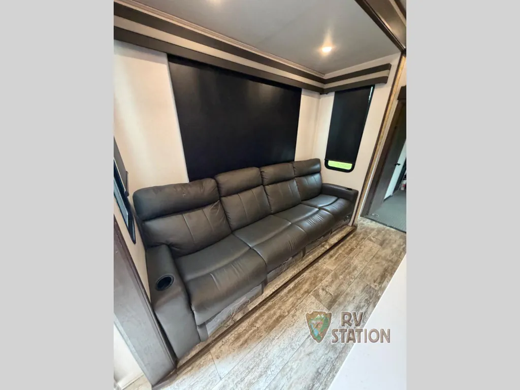 2022 Forest River XLR Nitro 35DK5, Photos photo 10