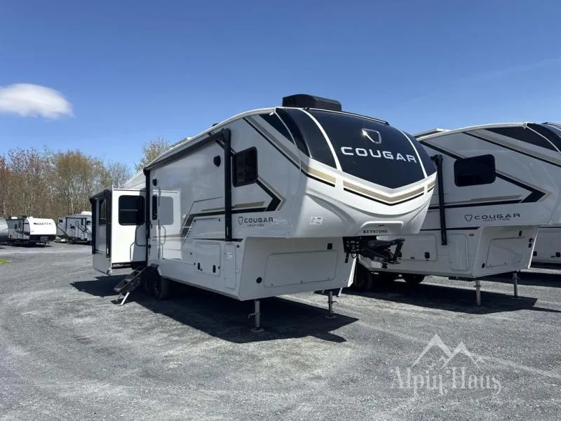 2026 Keystone Cougar Half-Ton 29MBD - Photo 4