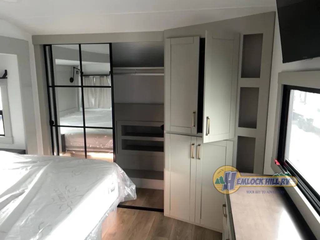 2026 Brinkley Model Z 3600, Photos photo 36