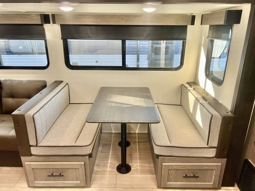 2026 Forest River Cherokee Alpha Wolf 33BH, Photos photo 43