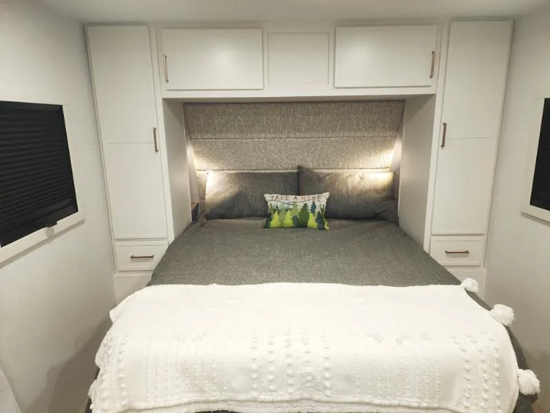 2026 Brinkley Model Ix 23X, Photos photo 42