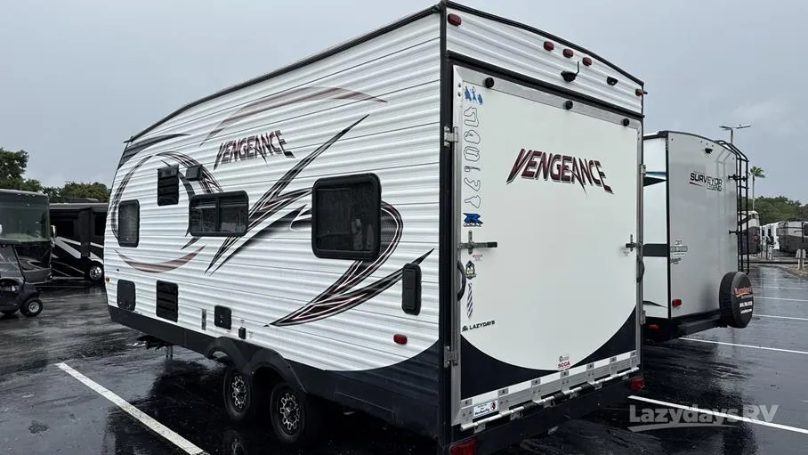 2016 Forest River Cherokee Vengeance 19V - Photo 3
