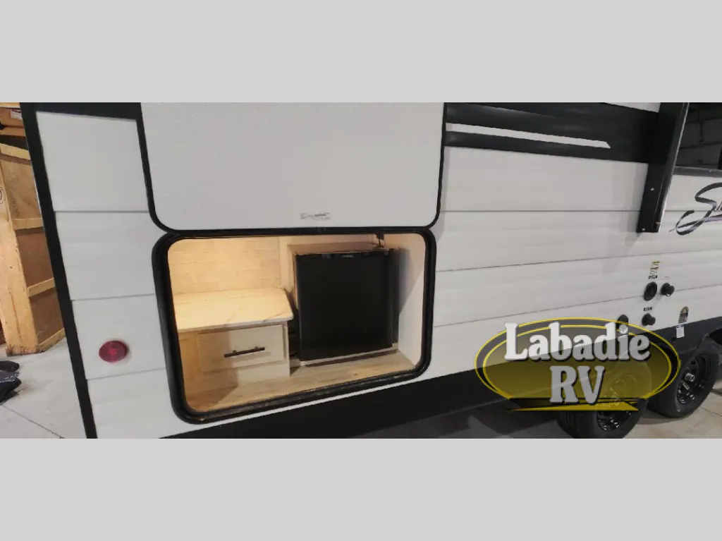 2027 Shasta RVs i-5 Edition 525RS, Photos photo 6