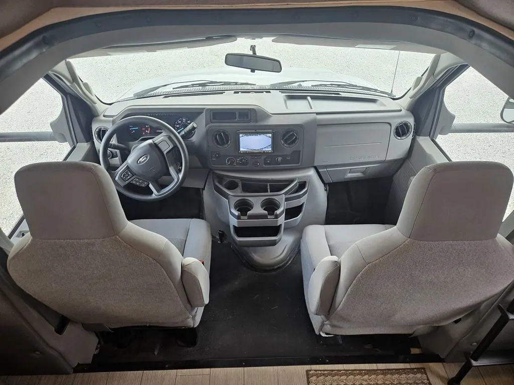2022 East to West Entrada 2900DS - Photo 2