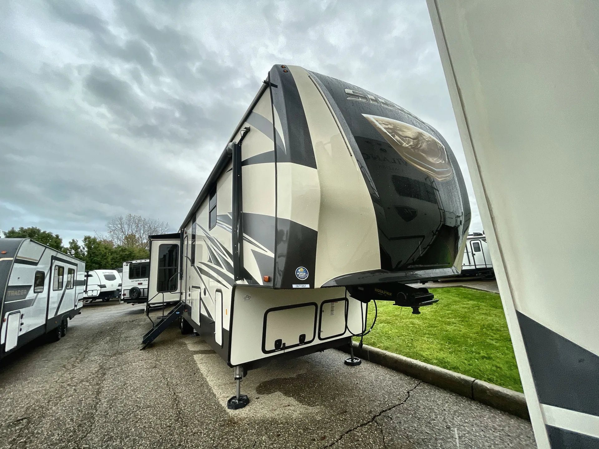 2019 Forest River Sierra 378FB - Photo 2