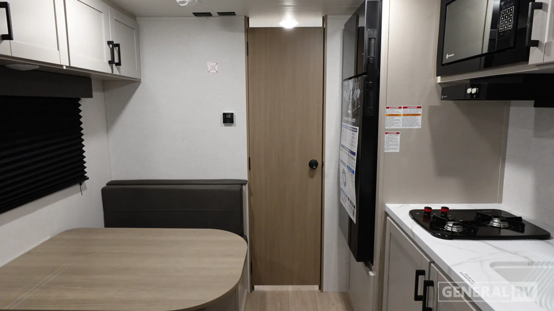 2027 Jayco Jay Flight SLX 175FQ - Photo 3