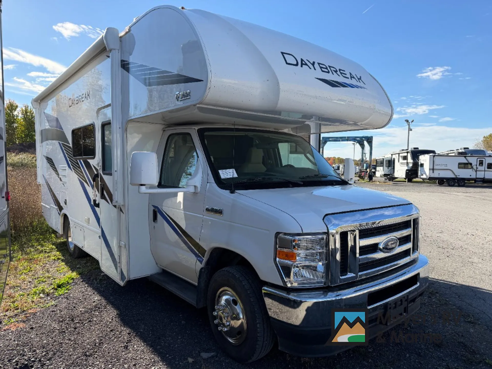 2021 Thor Motor Coach Daybreak 24DB - Photo 2