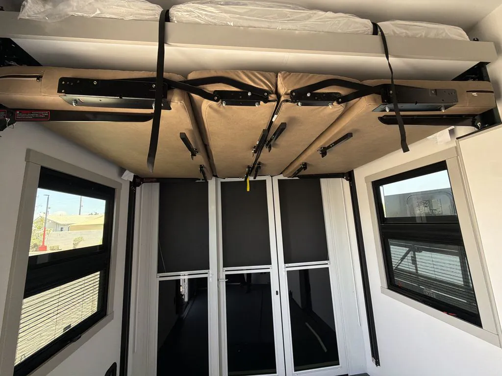 2026 Brinkley Model G 4150, Photos photo 21