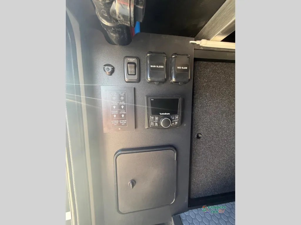 2026 Brinkley Model G 3950, Photos photo 35