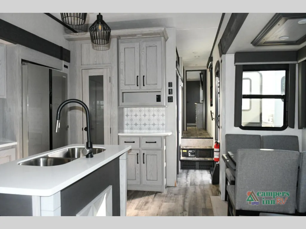 2024 Keystone Montana High Country 385BR, Photos photo 7