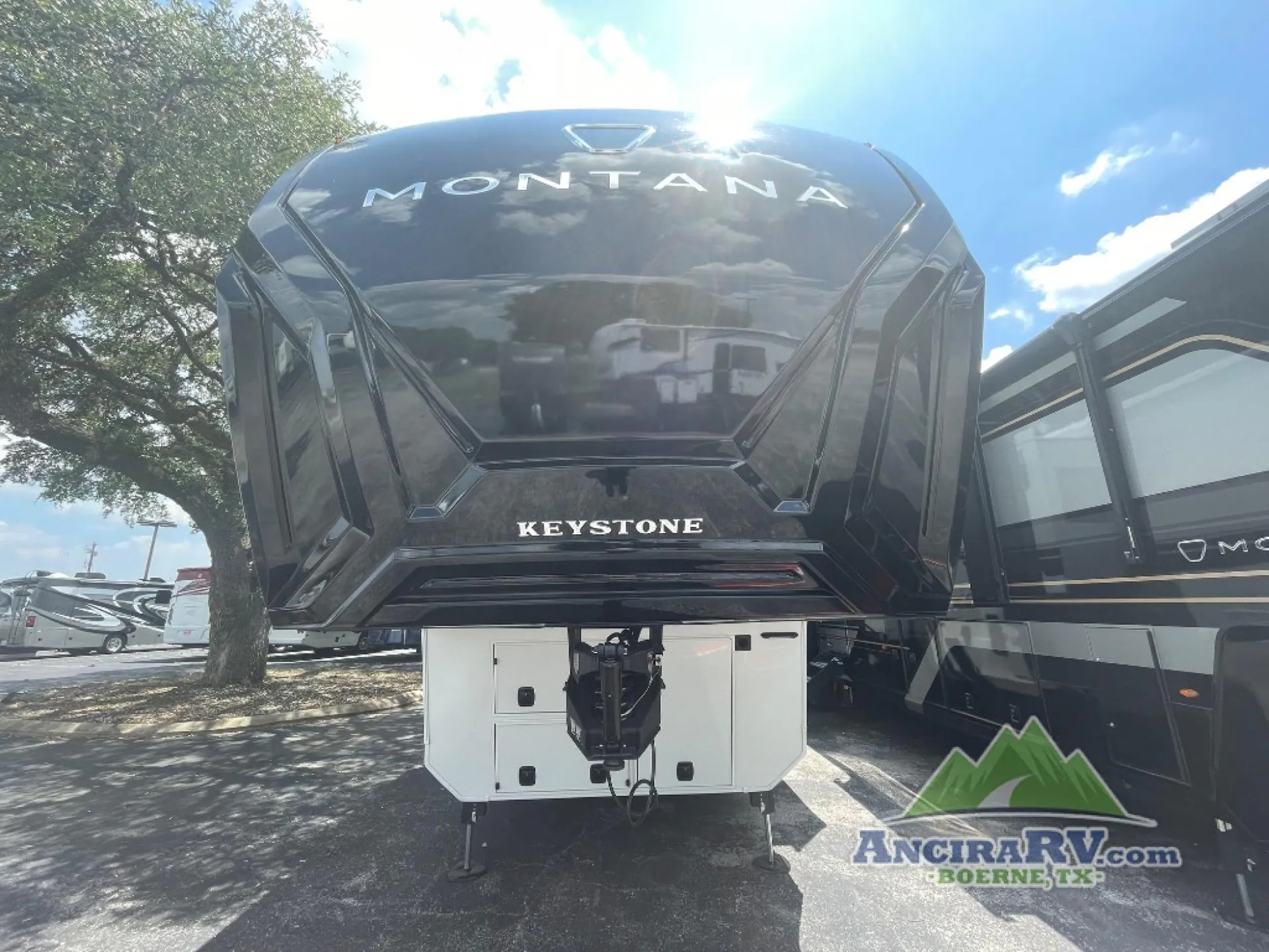 2026 Keystone RV Montana 3900RK - Photo 4