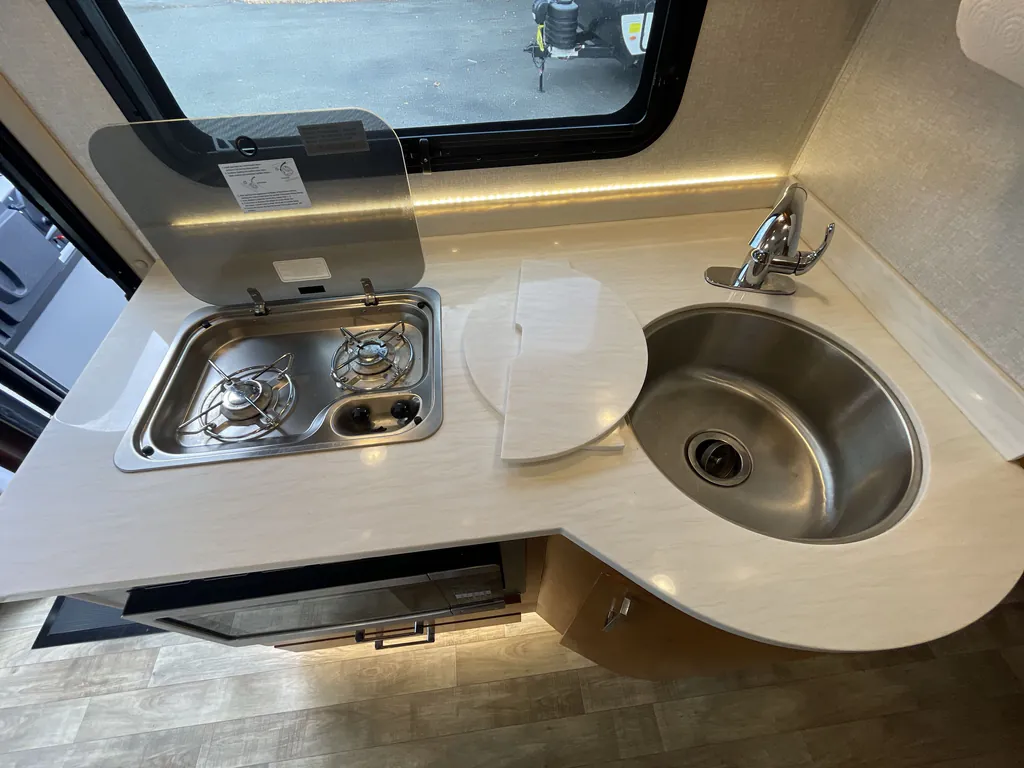 2019 Tiffin Wayfarer 24 TW, Photos photo 11