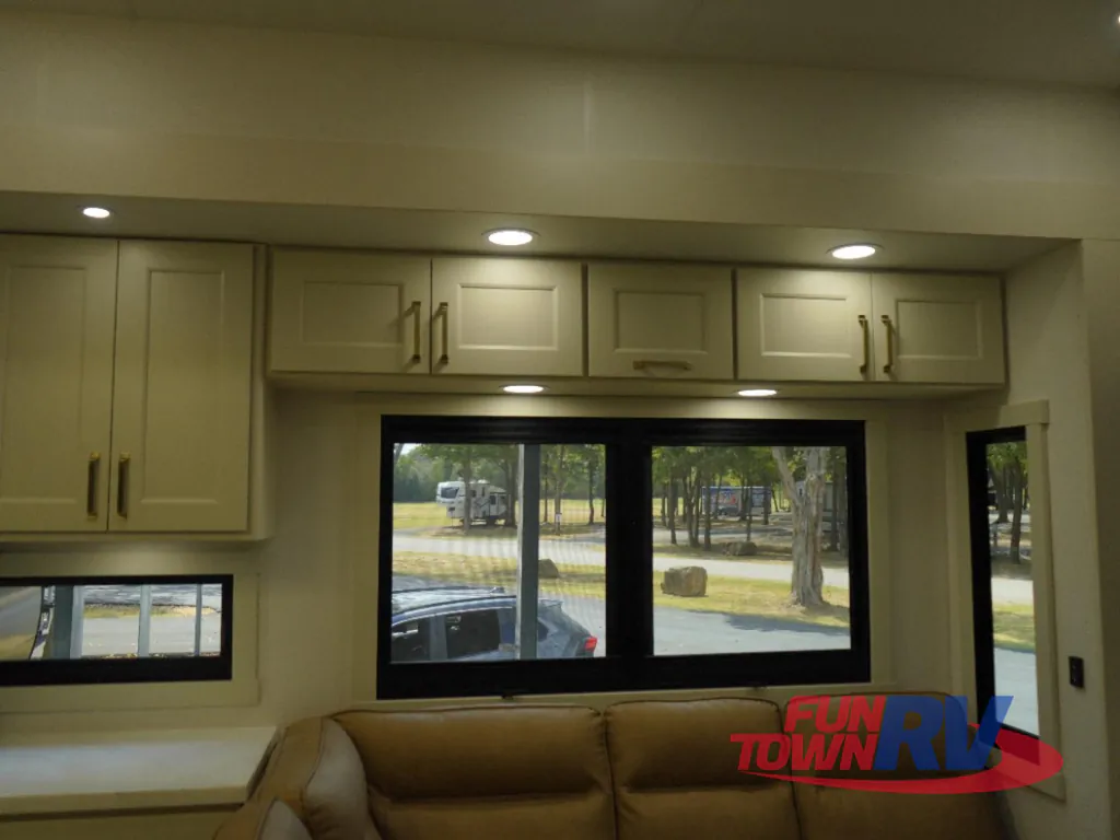 2027 Brinkley Model G 3970, Photos photo 27