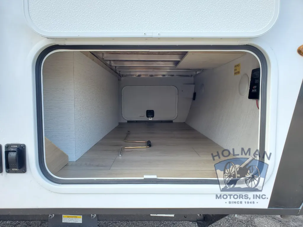 2027 Winnebago Micro Minnie 2108DS, Photos photo 13
