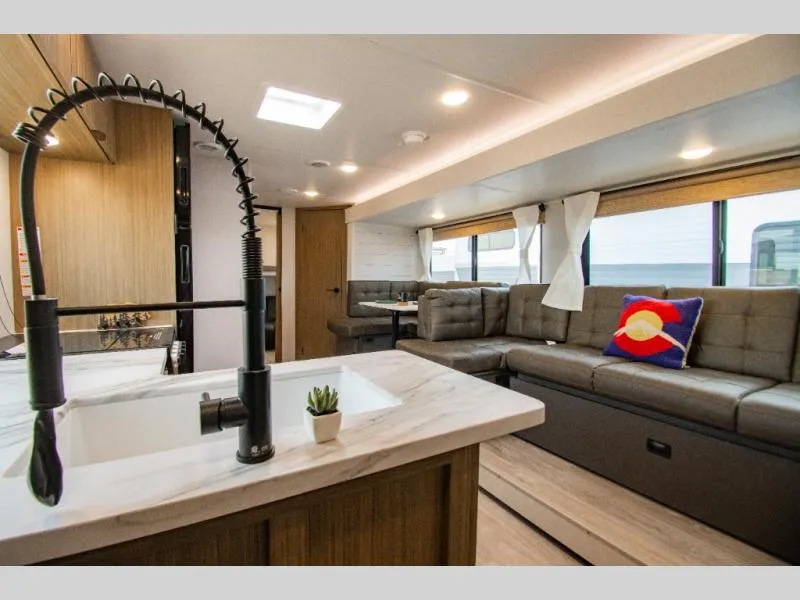 2027 Forest River RV WILDWOOD X-LITE 273QBXL - Photo 3