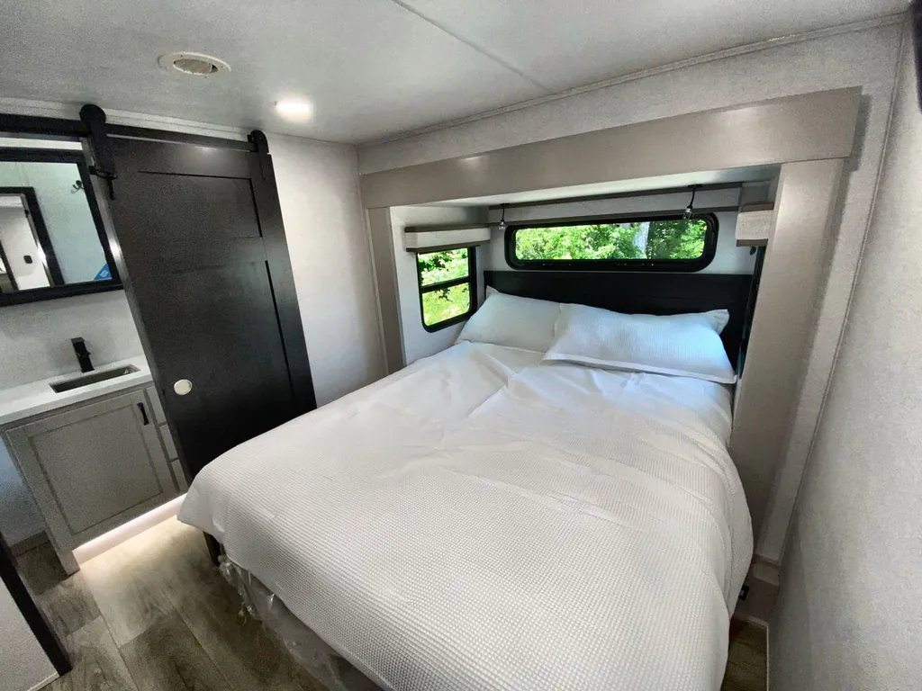 2026 Jayco North Point 395DSDB, Photos photo 31