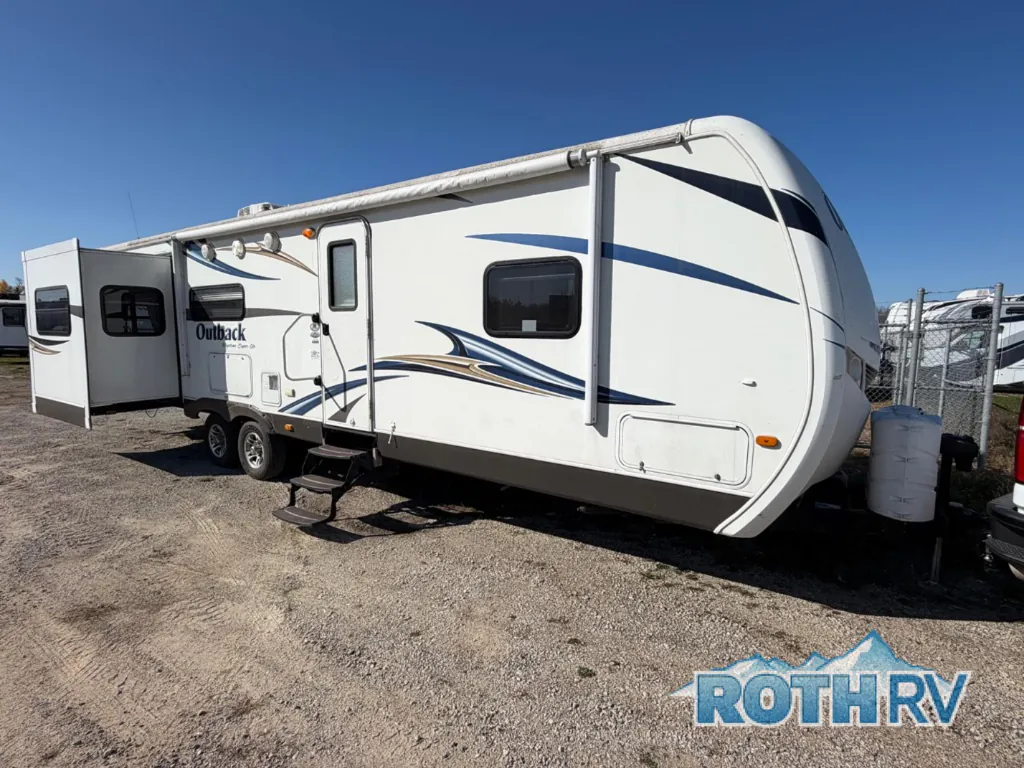 2011 Keystone Outback 298RE, Photos photo 2