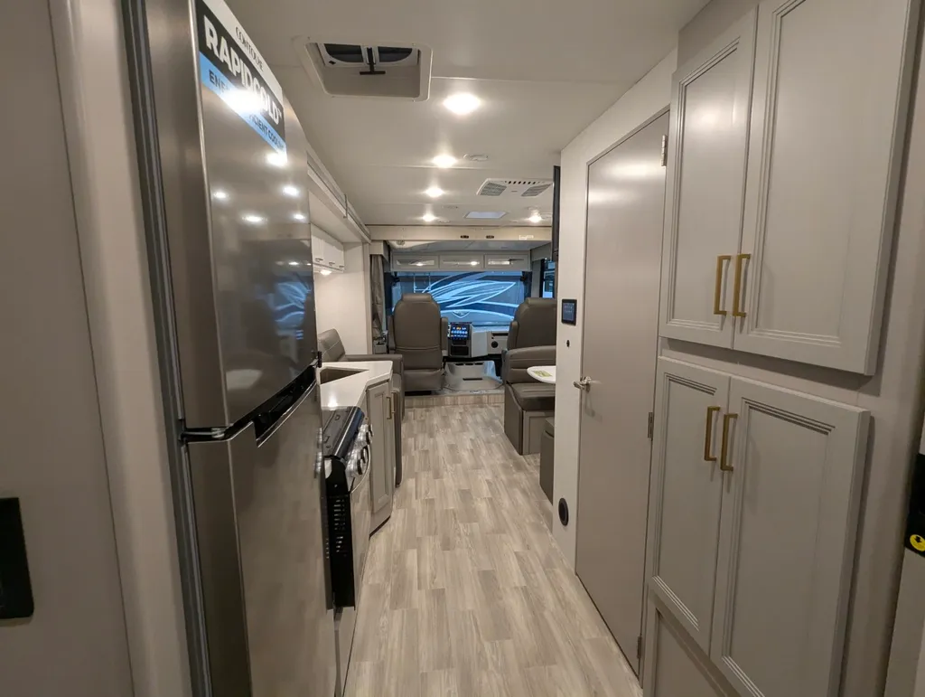 2026 Thor Motor Coach Windsport 29L, Photos photo 27